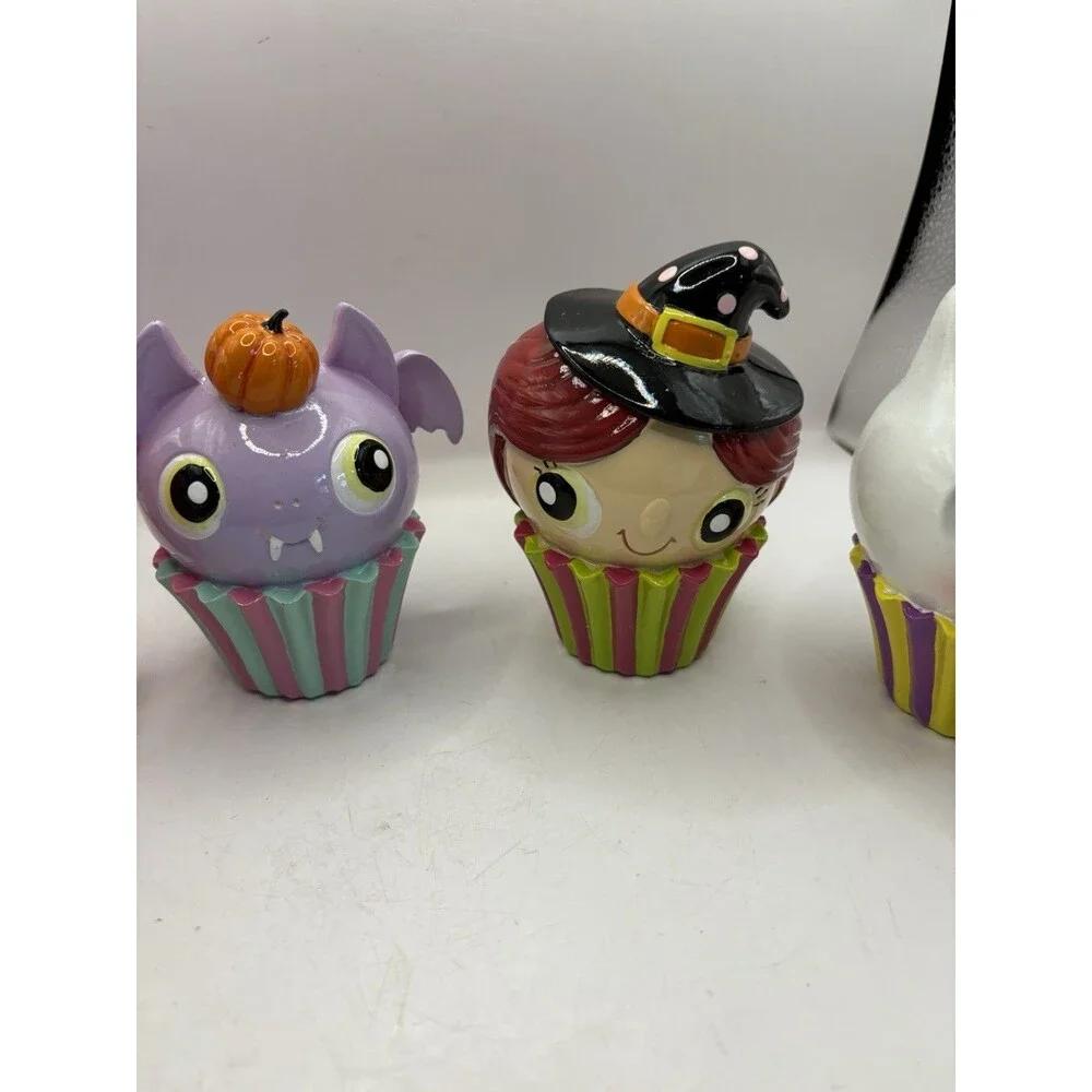 December Diamonds Halloween 4 pc Cupcake Set Witch Pumpkin Bat Ghost NEW BOXED